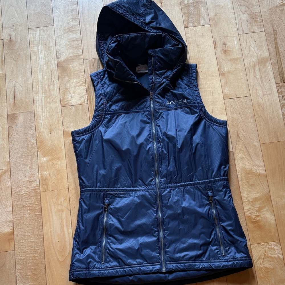 Columbia Women's Dark Blue Hooded Vest